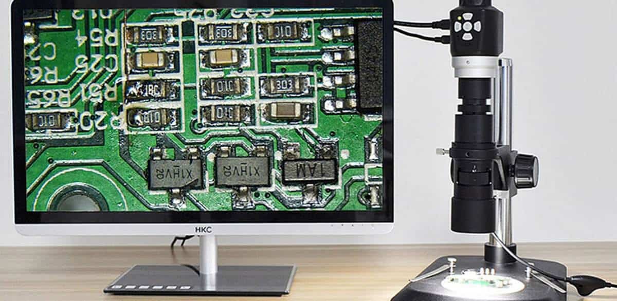 Digital microscope inspection example | GlobalWellPCB Digital microscope and display showing a magnified populated circuit-board area